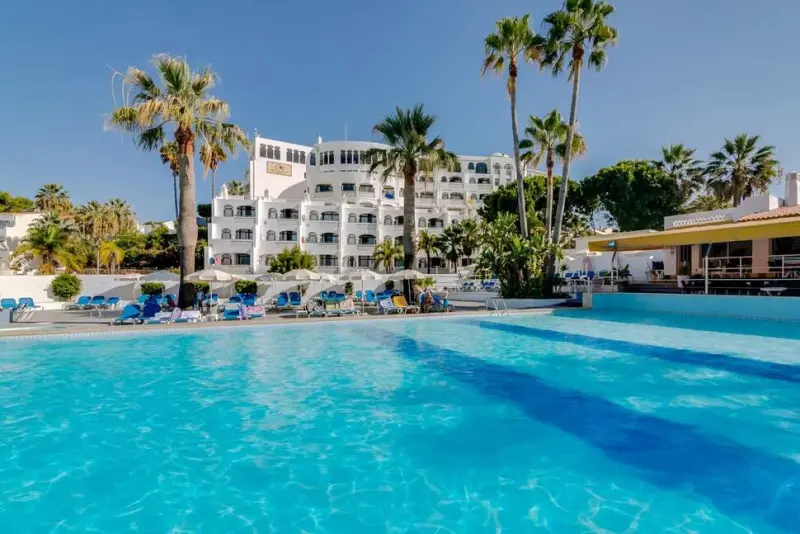 Apartamentos Monica Isabel Beach Club