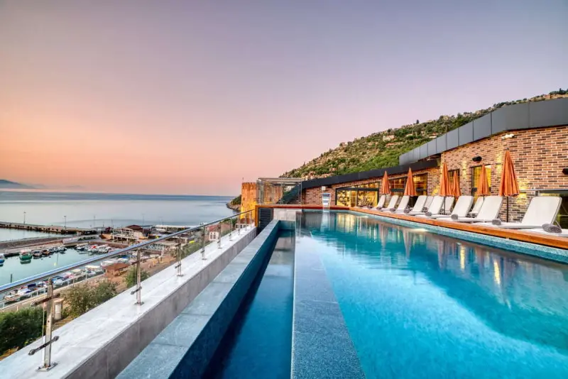 Numa Port Hotel