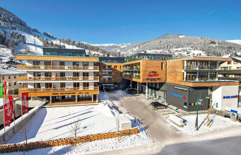AlpenParks Hotel & Apartment Central Zell am See
