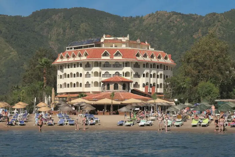 Fortuna Beach Hotel
