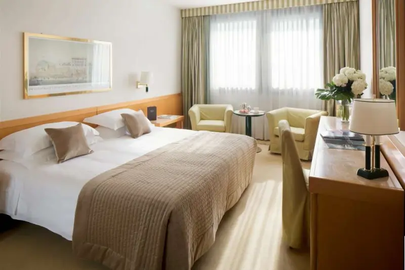 Starhotels President