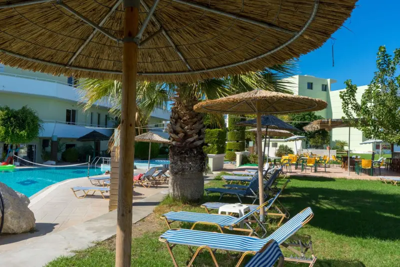 Hotel Stamos Plus