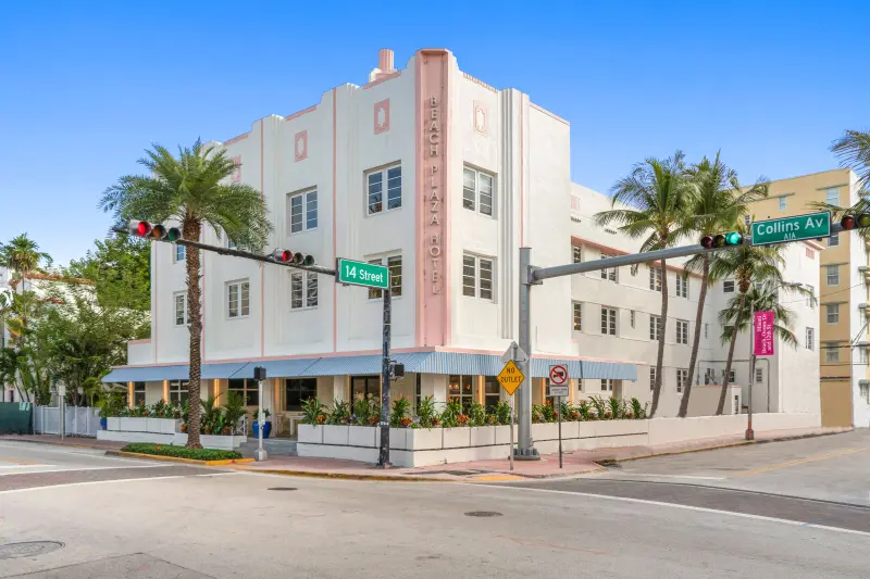 Beach Plaza Hotel