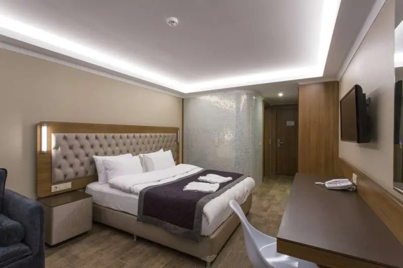 Michell Hotel