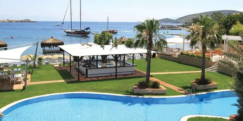 The Luvi Hotel