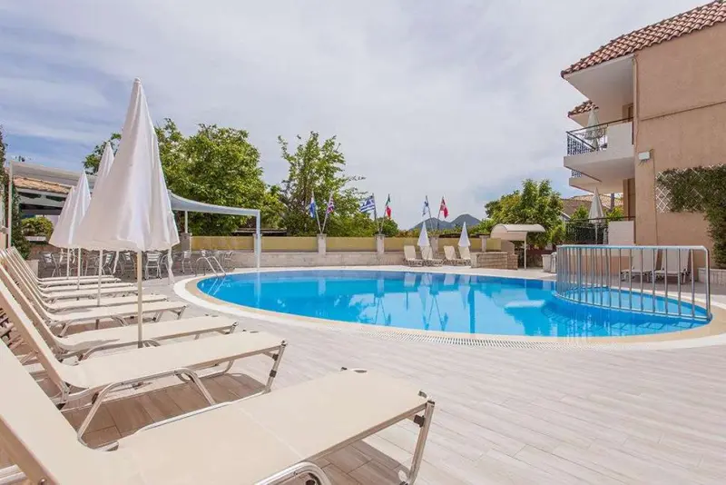 Hotel Konstantinos & Apartments