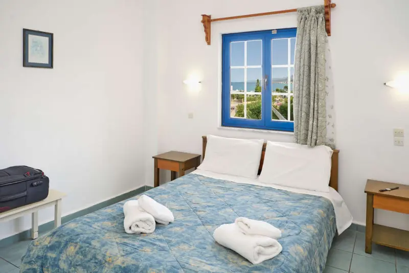 Dionysos Apartments And Studios