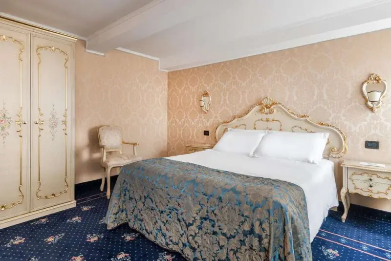 Hotel Montecarlo