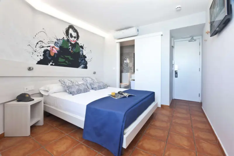 Ryans La Marina
