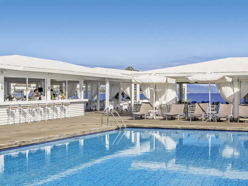 Kassandra Bay Resort & Spa