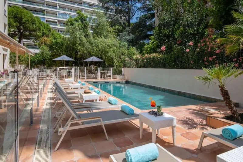 LE CETAI Cannes Beach Hôtel