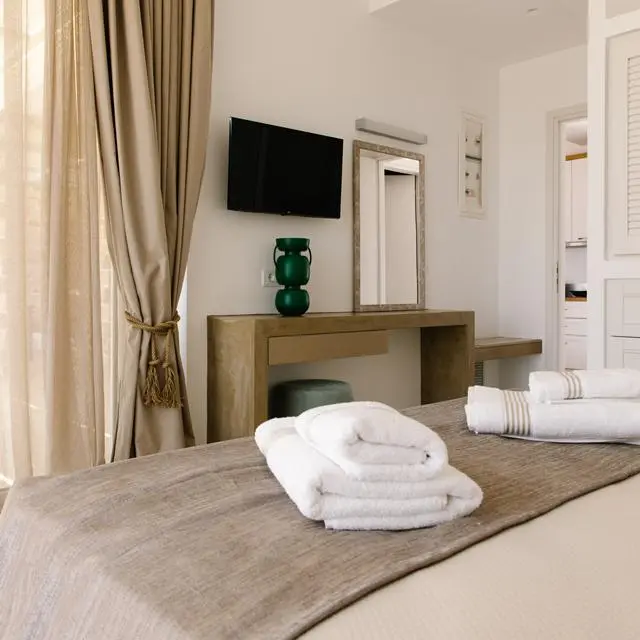 Orelia Luxury Villas