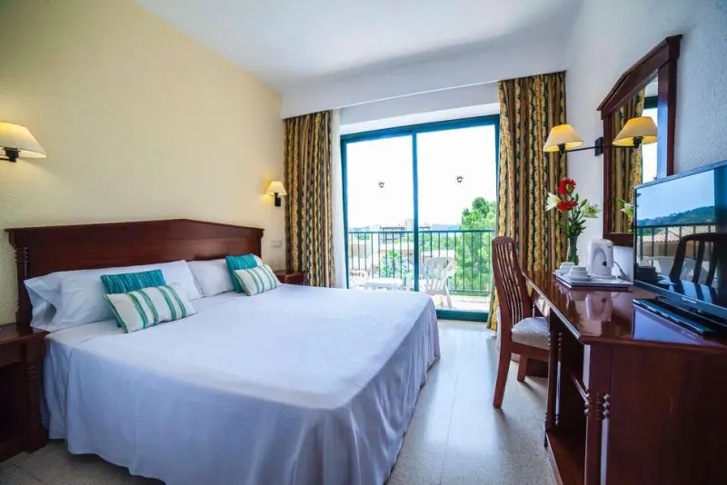 Valentin Somni Hotel & Suites