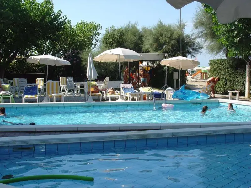 Alexandra Plaza Hotel