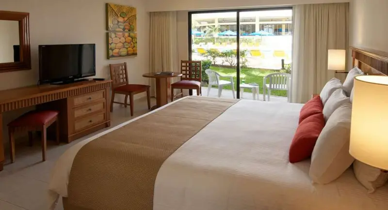 The Reef Coco Beach Resort & Spa