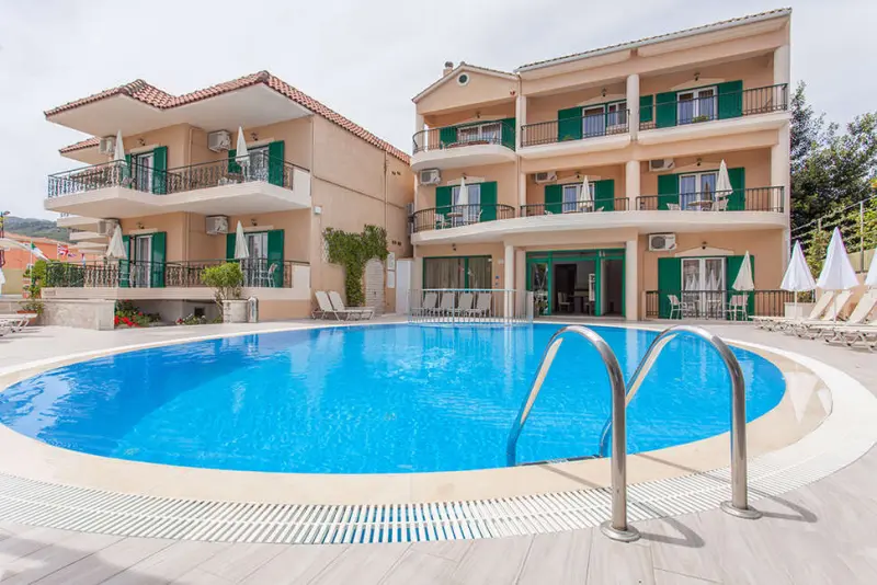 Hotel Konstantinos & Apartments