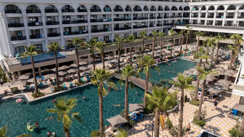 Fafa Aqua Palace Resort & Spa