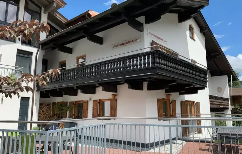 Ski Chalet & Villa Augustine