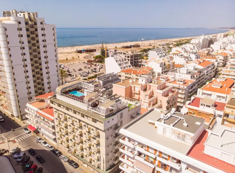 Baia Beach Hotel - winterzon