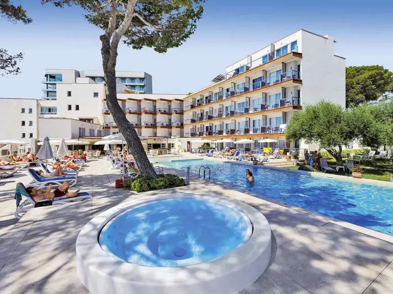 Hotel Clumba