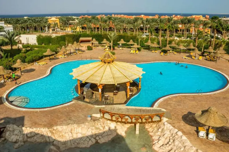 Parrotel Aquapark Resort