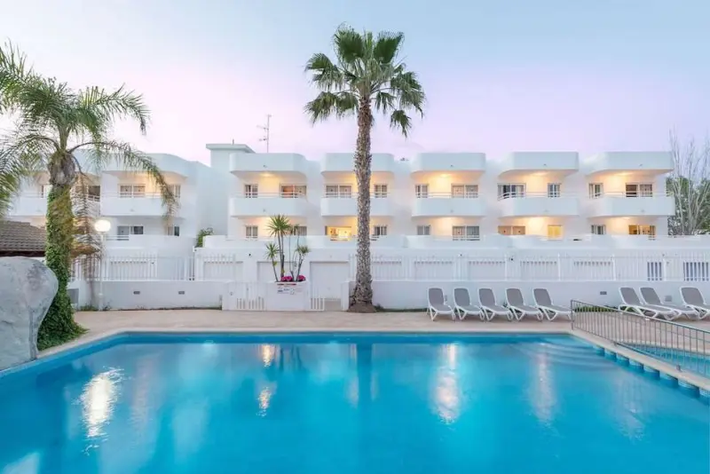 Olive Beach Apartments