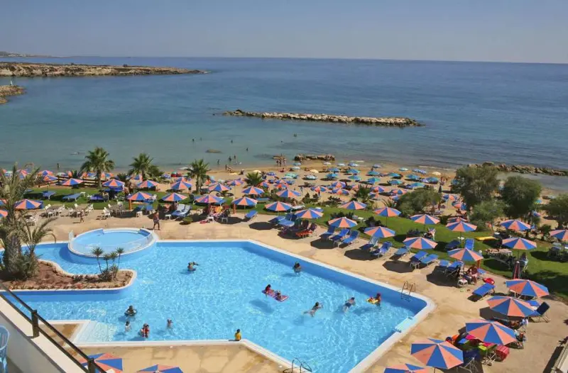 Corallia Beach Hotel Apartments