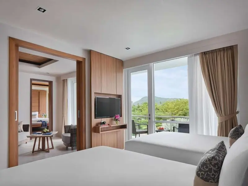Splash Beach Resort Maikhao Phuket
