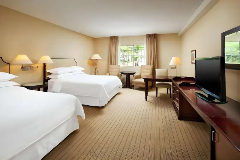 Anaheim Majestic Garden Hotel