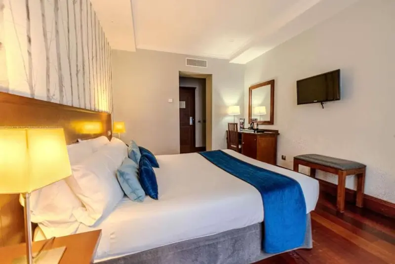 Hotel Infantas by Mij