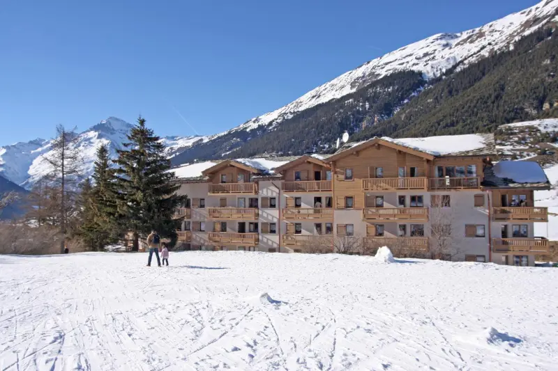 Residence Bonheur Des Pistes - 4 Rooms for 10 People