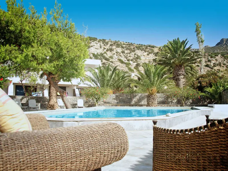 Avra beach Hotel & Restaurant