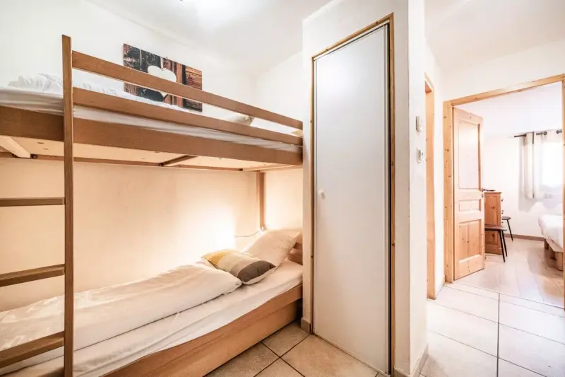 Le Cristal 2 - One-Bedroom Apartment (3 Adults + 2 Children)