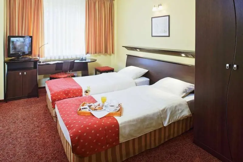 ASCOT HOTEL