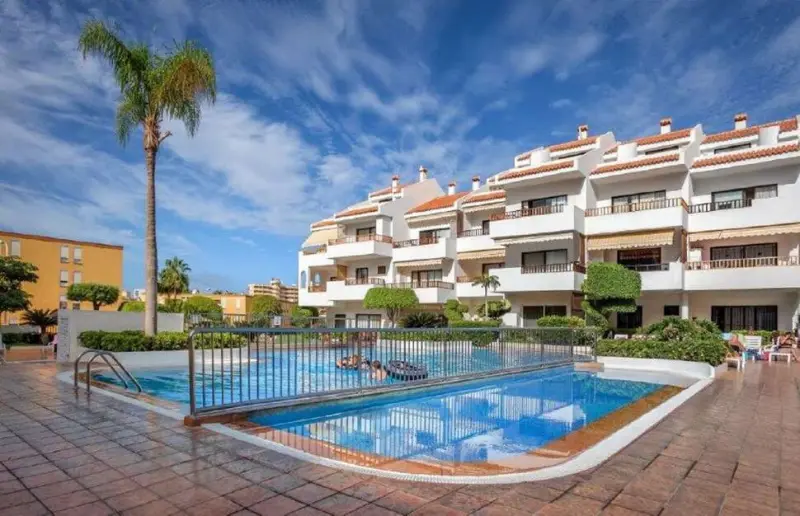 HG Cristian Sur Apartments