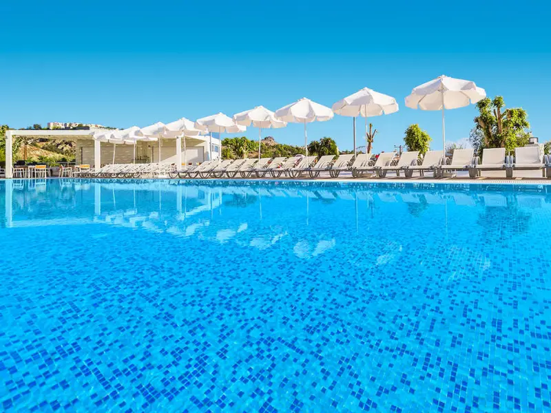 Lindos White Hotel & Suites