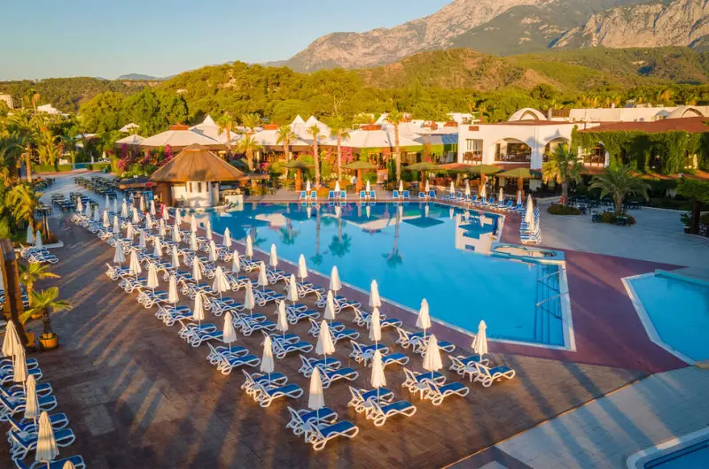 Emelda Sun Club