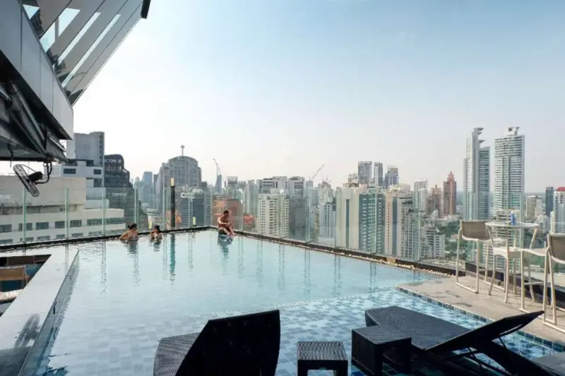Montraj Continent Sukhumvit