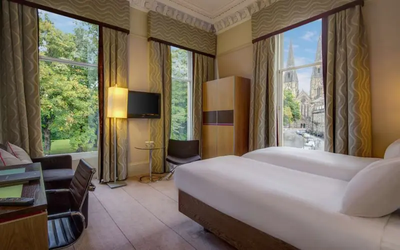 Grosvenor Suites