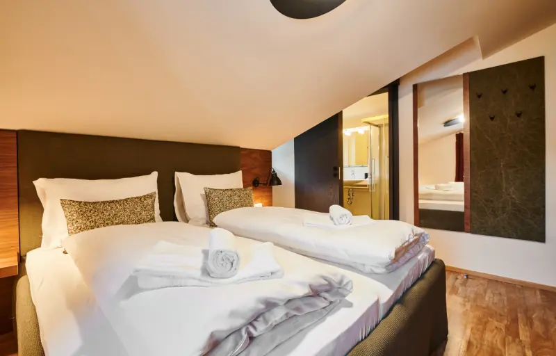 EVI APARTMENTS