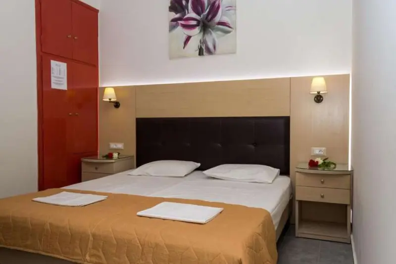 Rose Club Apartments