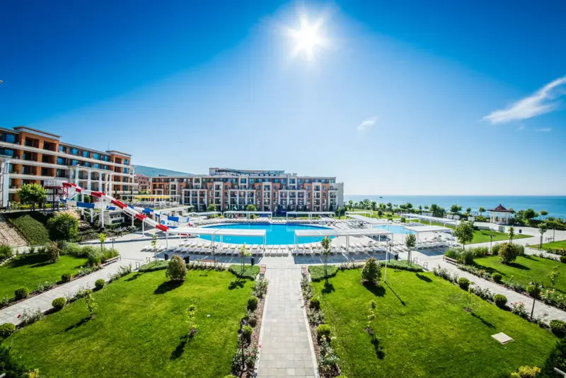 Premier Fort Beach Aparthotel