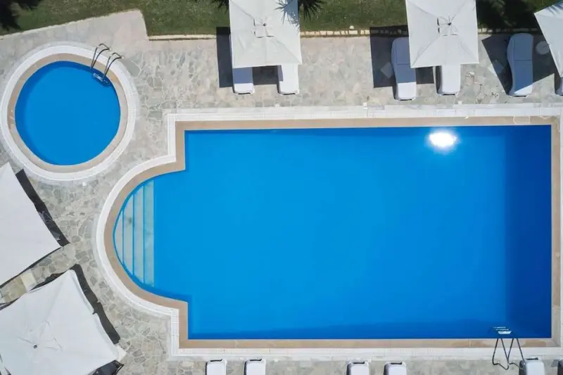 Polos Hotel Paros