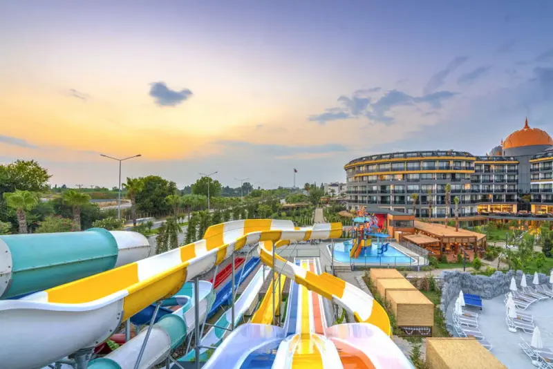 ARNOR DELUXE HOTEL & SPA