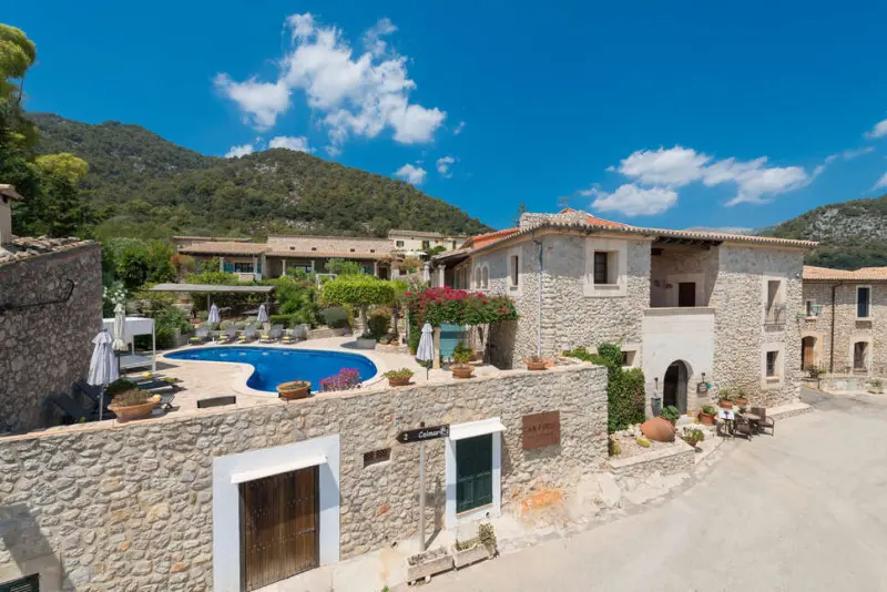 Can Furios by Finca Binibona
