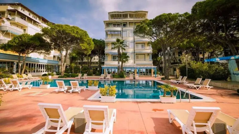 Fafa Beach Resort