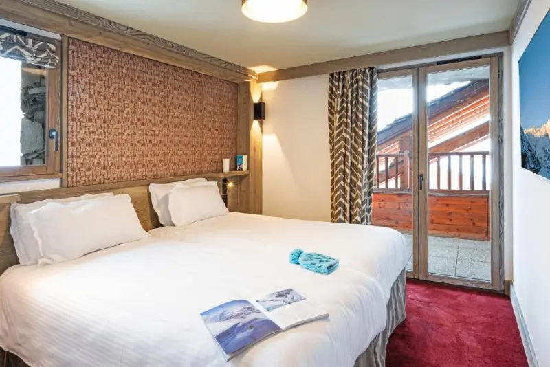 L’Aigle du Montana Hotel by Les Etincelles