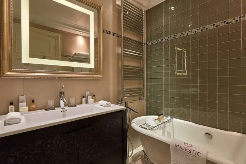 Majestic Hôtel - SPA Champs Elysées