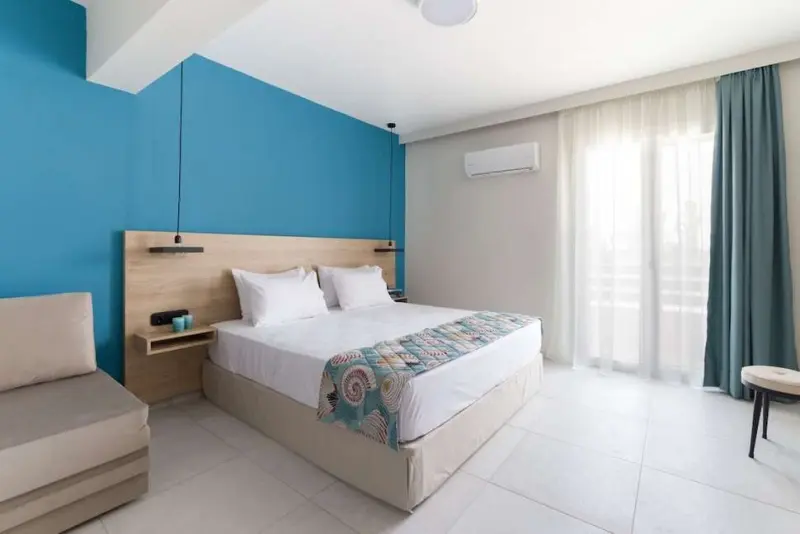 Mythic Summer Hotel