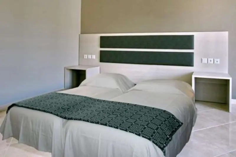Sun & Sea Luxury Hotel